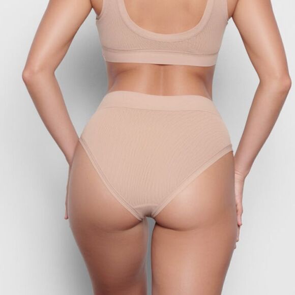 NWT SKIMS Summer Mesh Brief Mid Waist Cheeky Panty In Ochre Nude - Picture 3 of 8